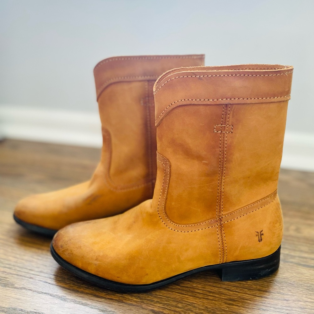 Frye Leather Women Short Riding Boot 3471443 size 6